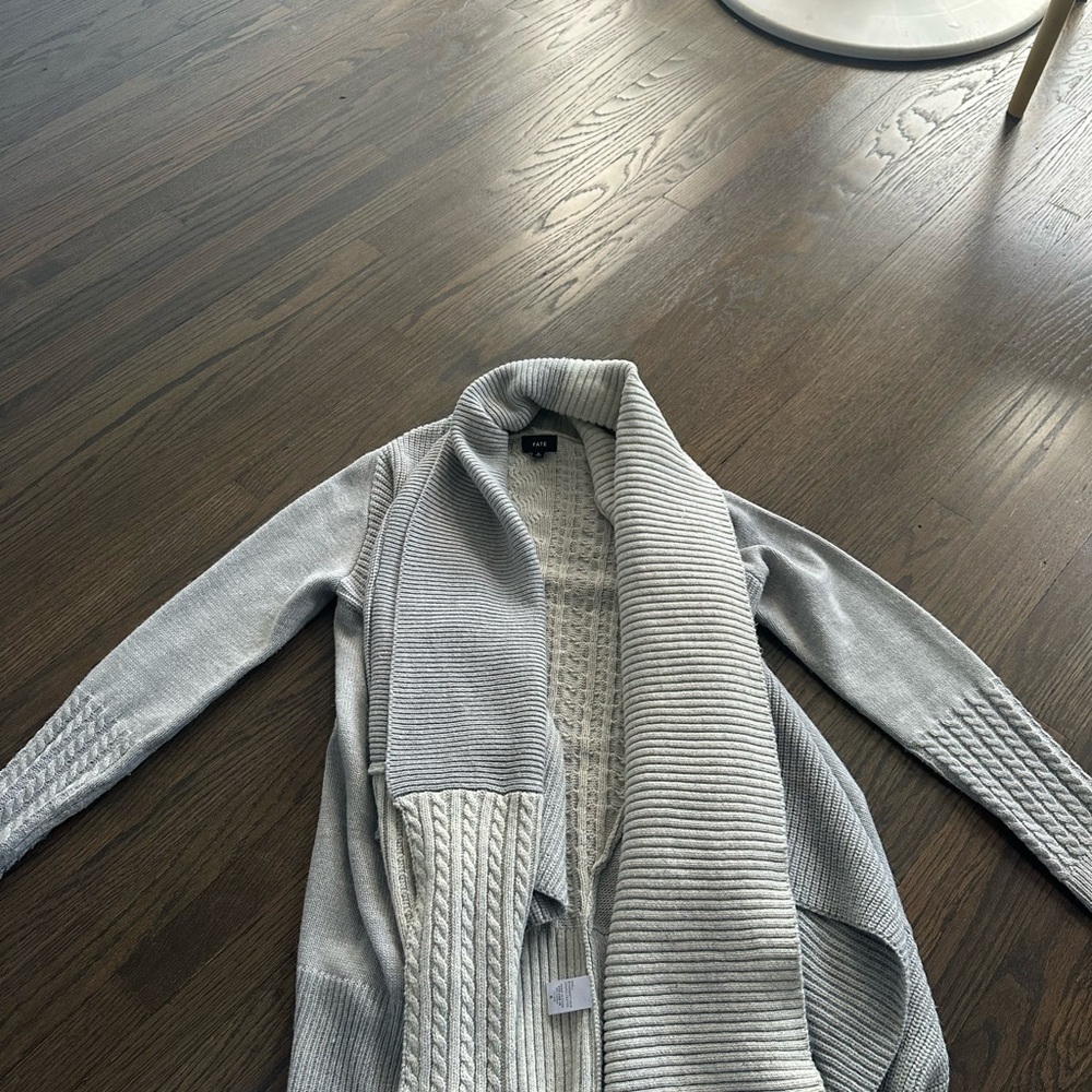 Fate Gray Women's Cardigan with Scarf